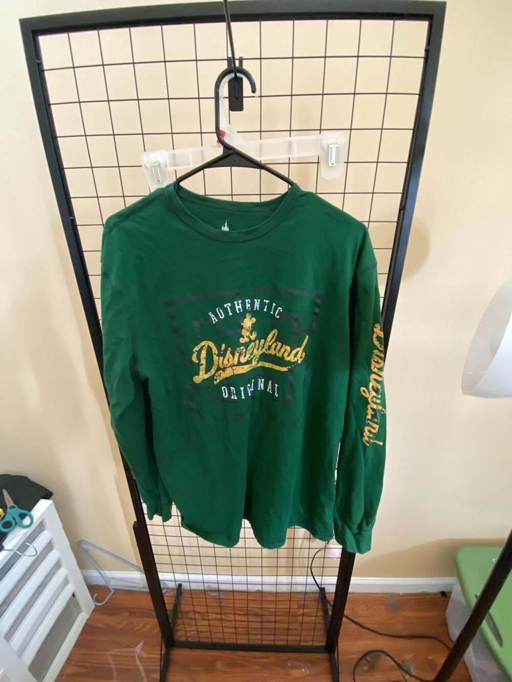 Disney Parks Disneyland Long Sleeve Shirt Size L Green Authentic Original